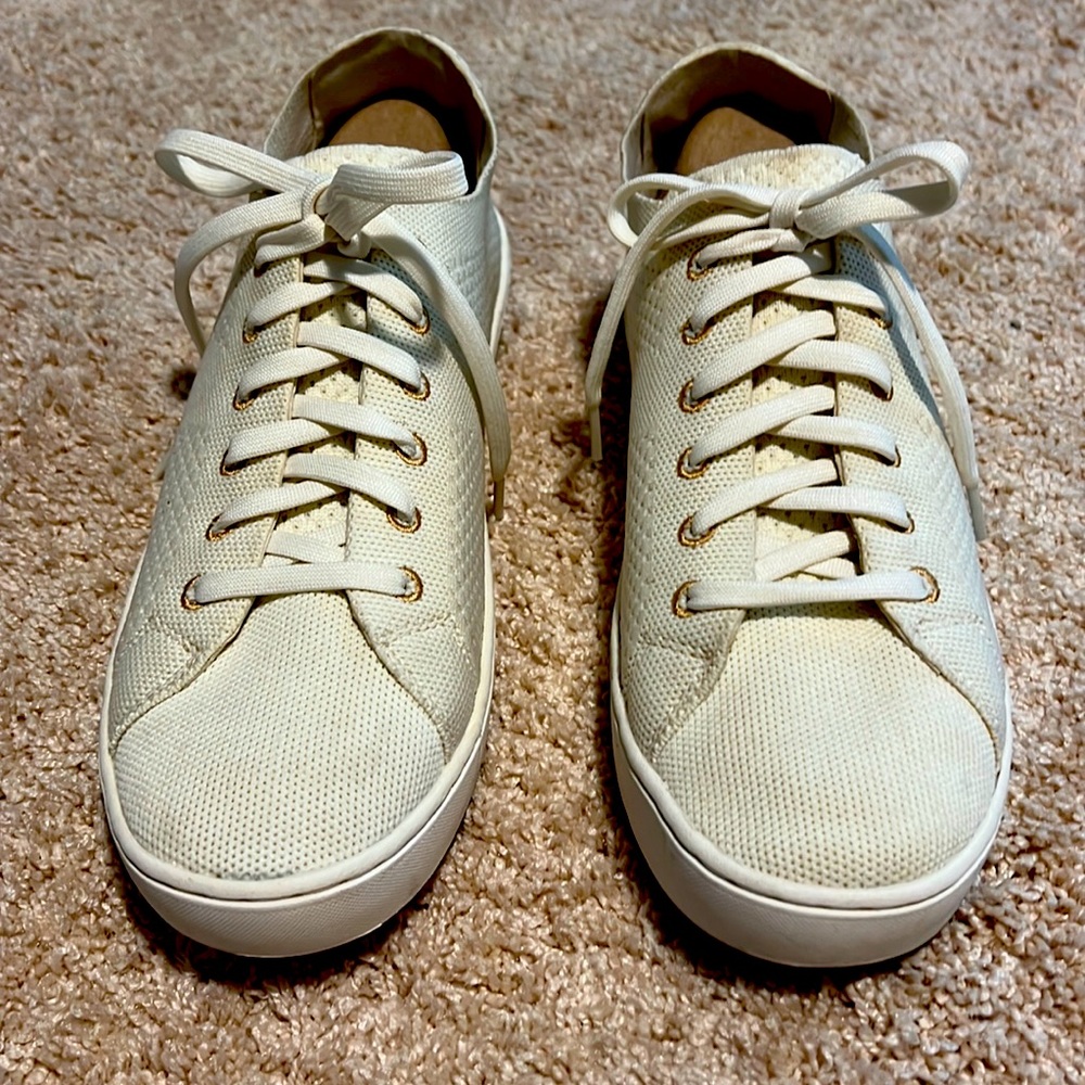 LL bean Womens knit sneaker - size 11